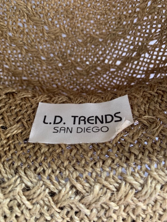Vintage L.D. Trends San Diego Straw Hat with Floral Embellishment main image 6